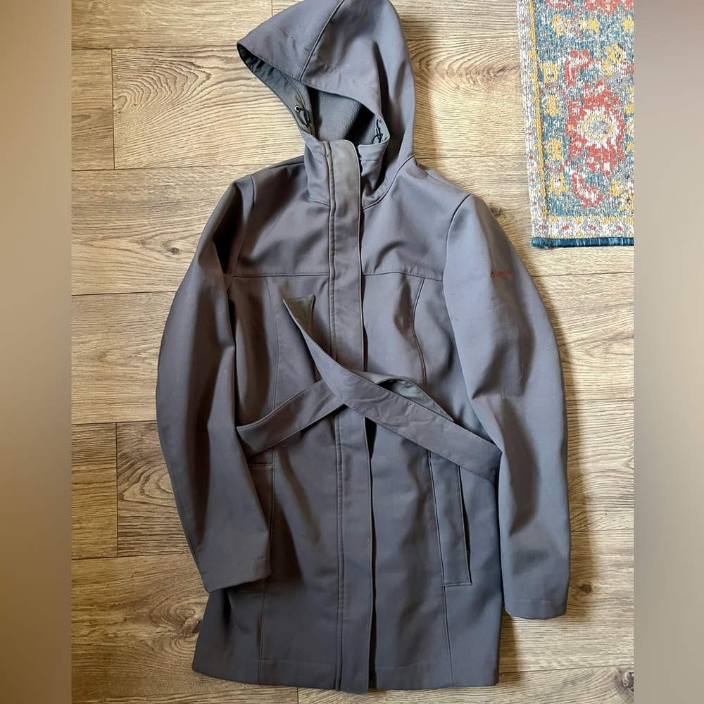 Women’s Columbia Softshell long coat size small